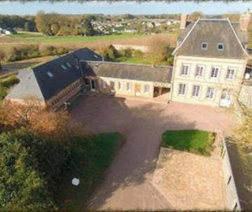 Chambre d’hôte pour 4 personnes, avec jardin ainsi que vue et terrasse à Thiergeville