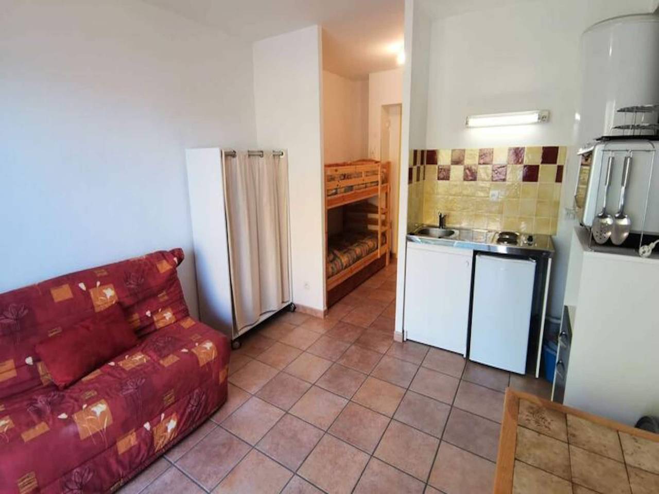 Entire apartment, Studio for 4 People in Savines-le-Lac, Écrins National Park