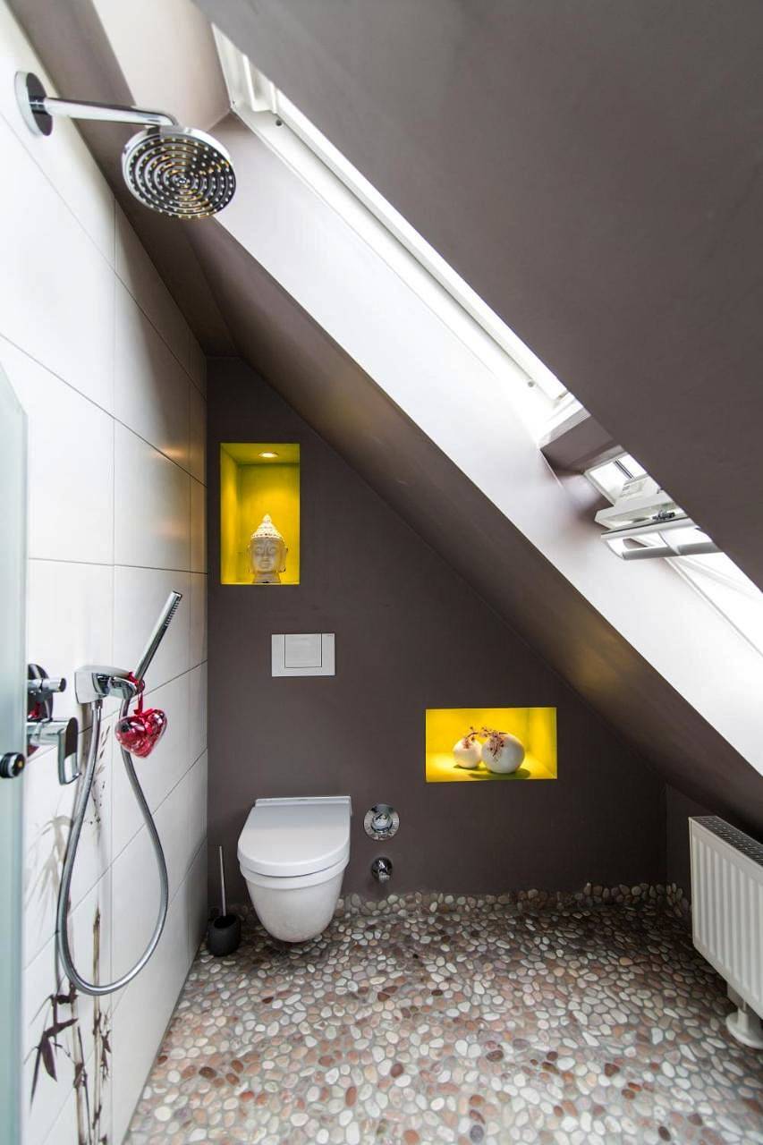 Cały apartament, Apartament wakacyjny dla 5 osób z jacuzzi in Stadtbezirk VIII, Essen