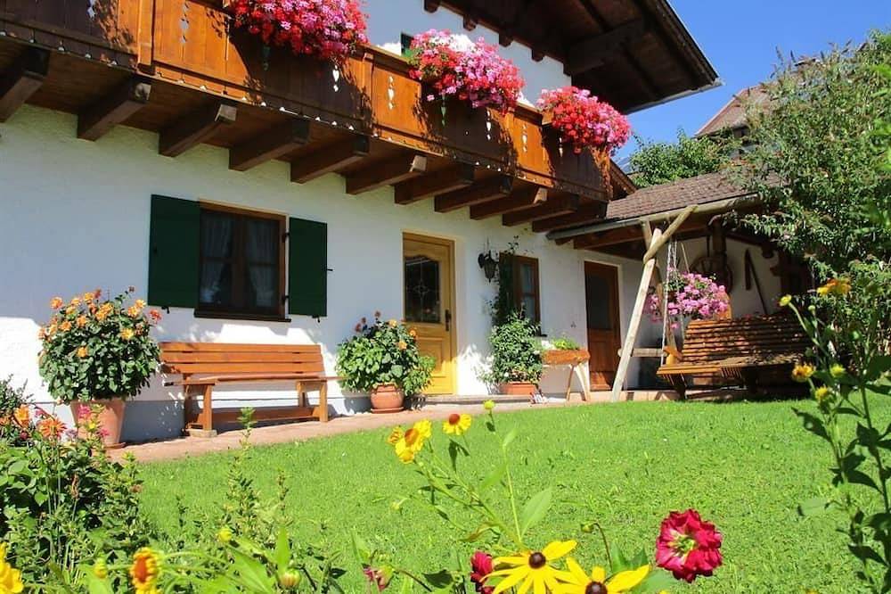 Ganze Wohnung, Ferienw. Heimgarten, 2 Schlafz., Hund auf Anfrage - Haus Florian Lory in Bad Kohlgrub, Bayerische Alpen