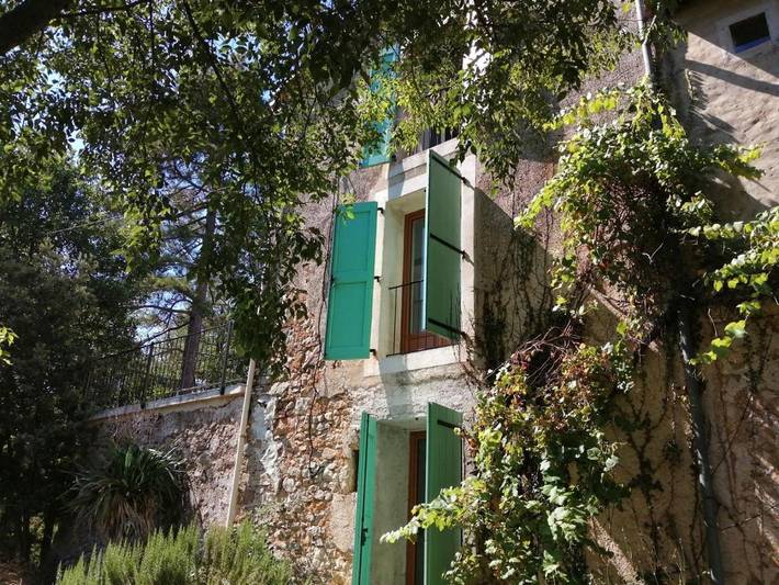 Location de vacances pour 4 personnes, avec vue et jardin à Saint-Laurent-le-Minier