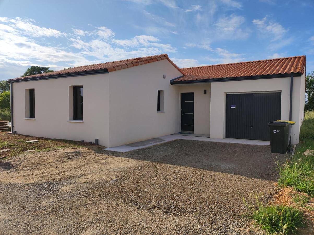 Three-Bedroom Villa in Angles, Vendée
