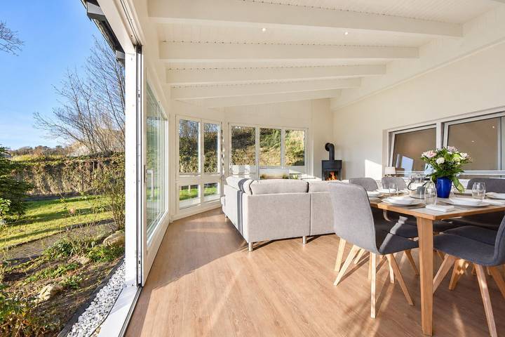 Ferienhaus Wiesenblick - mit großen Garten und zwei Wohneinheiten in Drei Kaiserbäder, Heringsdorf