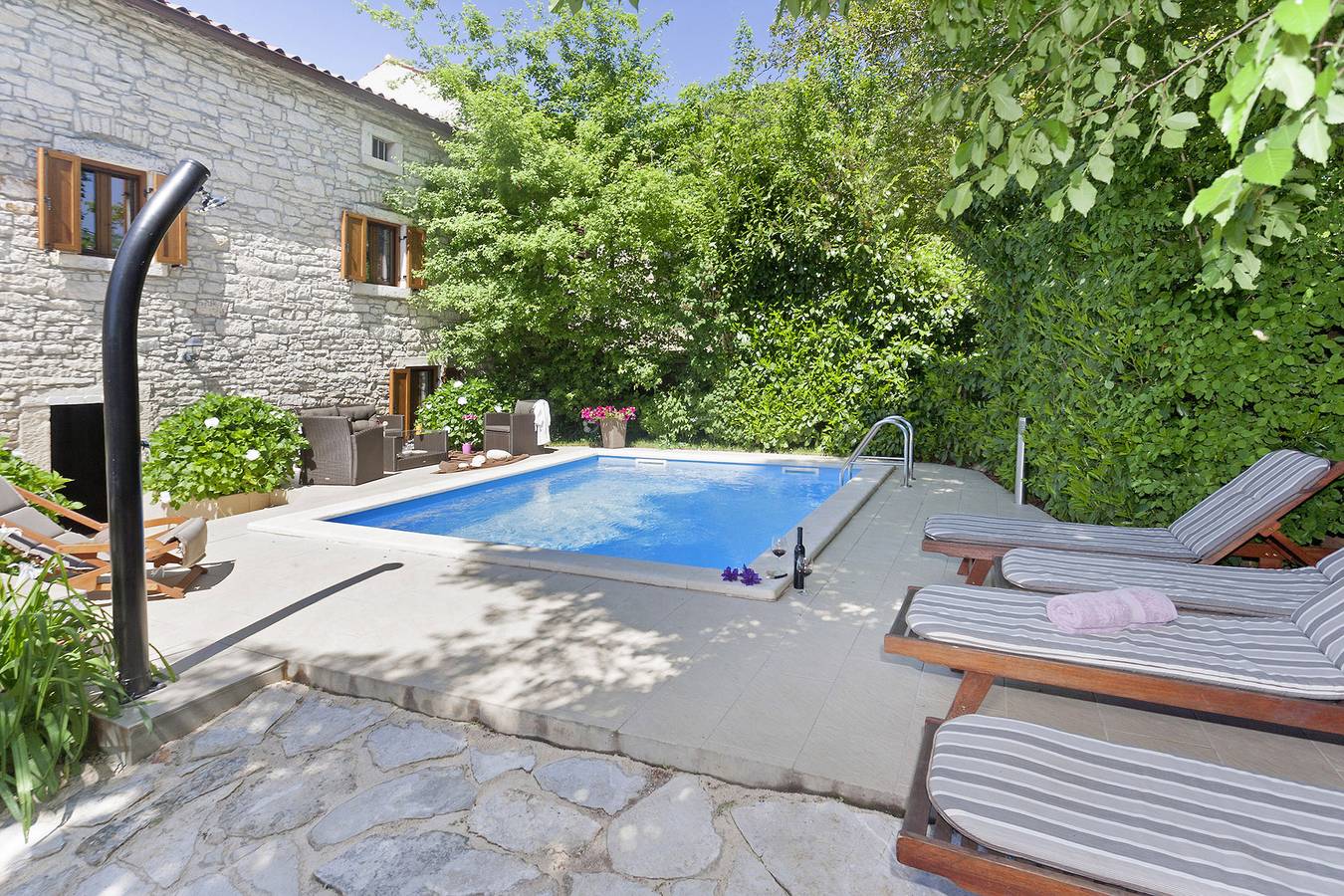 Ferienhaus Angelika * eingezäunter Garten, privater Pool, Wlan in Barban, Südküste Istrien