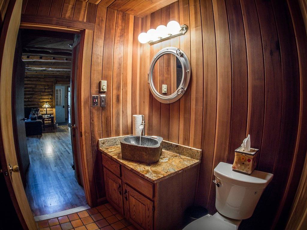 ** Blockhaus * Whirlpool * Sauna * Privater Teich * 23 Hektar * 4,6 km von Bethel Woods * in Sullivan County