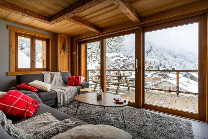 Gîte pour 8 personnes, avec jardin, adapté aux familles dans Office De Tourisme De La Clusaz