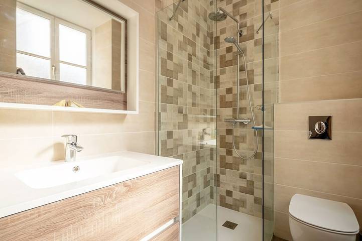 Location de vacances pour 6 personnes, avec terrasse ainsi que jacuzzi et jardin à Les Riceys - 3