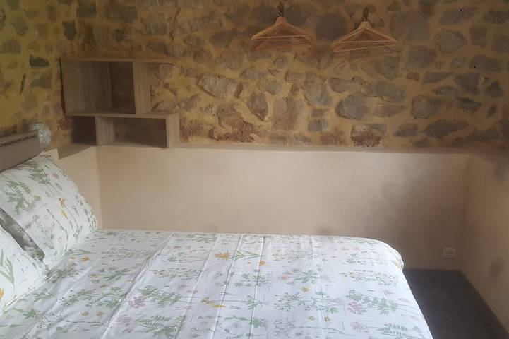 Apartamento entero, Bastante nuevo T1 con terraza privada, piscina en un entorno excepcional in Marsella, Marsella region