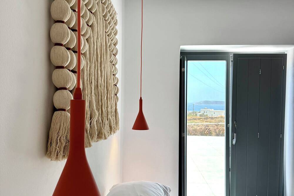 Faragas Hill in Aliki, Paros