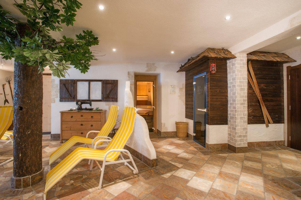 Ferienwohnung 4 "Alpenrose" in Tuxer Alpen, Ried im Zillertal