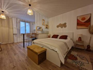 Gîte pour 2 personnes, avec terrasse à Saint-Fons