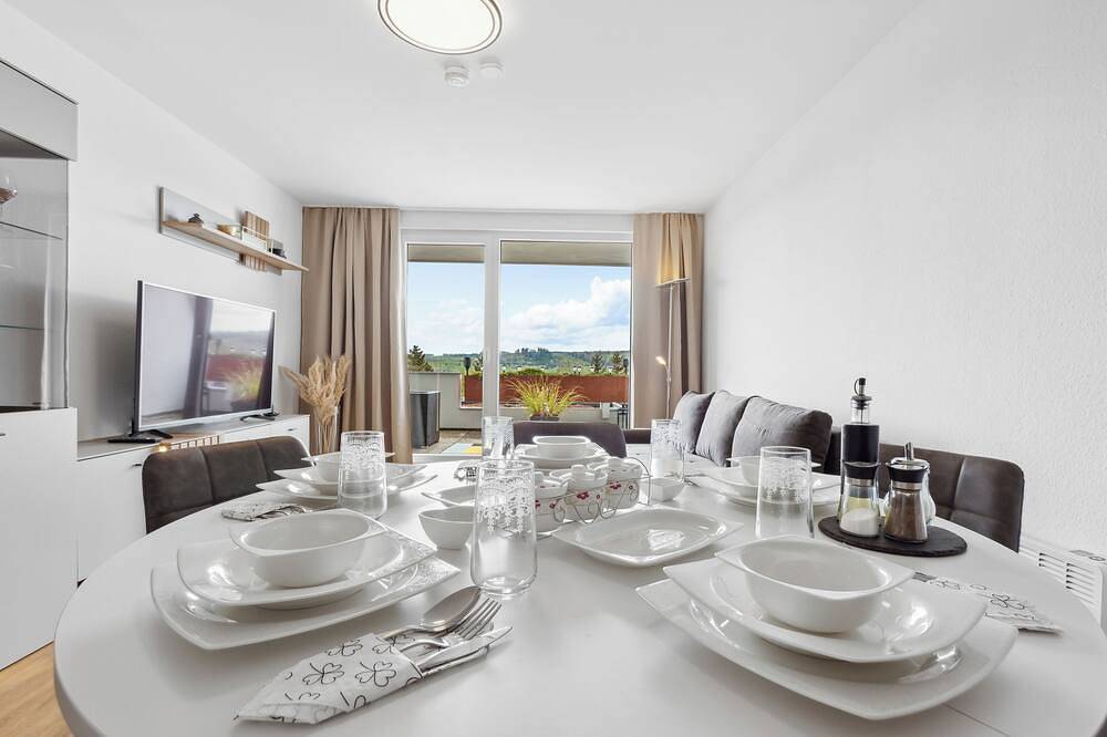 Flexi Home - Balcony | Lake View | High-Speed Wifi, foto 11