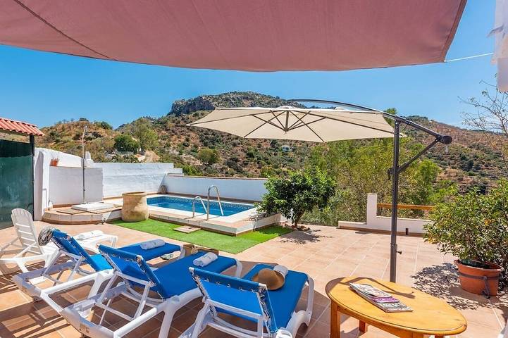 Villa für 8 Personen, mit Garten und Terrasse - 1