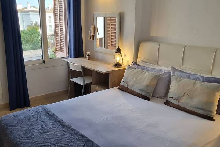 Ganze Wohnung, Dieses Apartment wurde fabelhaft renoviert und bietet alles, was Sie benötigen. in Port de Pollença, Pollença