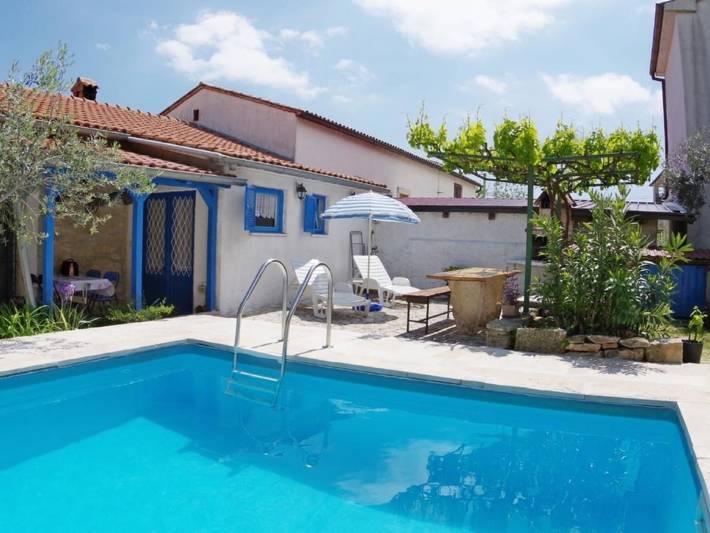 Mit privatem Schwimmbad in Marčana, Costa sur de Istria