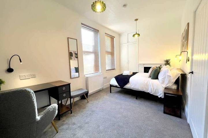 Ganze Wohnung, Apartment No.3 @Worcester House & Free Parking in Worcester, Worcestershire