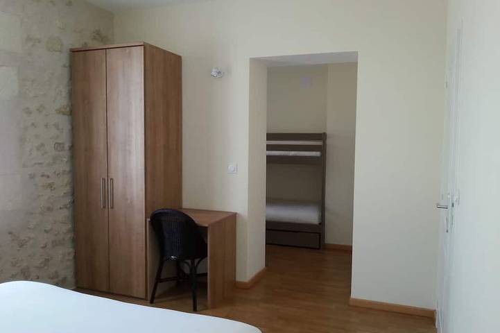 Gîte pour 10 personnes, avec terrasse à Thésée - 4