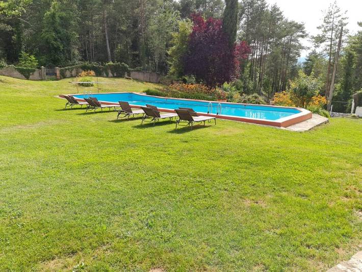 Casa de vacaciones para 20 personas, con piscina además de vistas y jardín, Se admiten mascotas en Berguedà - 4