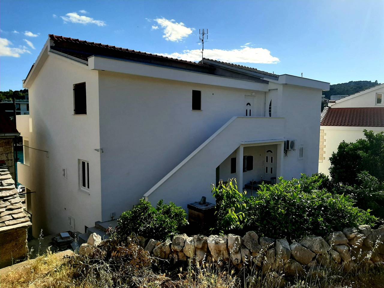 Ganze Wohnung, 2-Zimmer-Ferienwohnung am Strand Razanj, Rogoznica A-5945-b in Ražanj, Šibenik-Knin