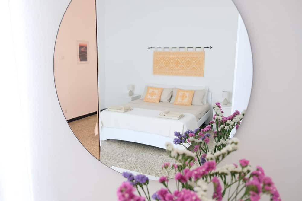 Ganze Wohnung, 80Meter v meer entfernt im zentrum, 3 Schlafzimmer mit 3 Bäder, Klima+Parkplätze in Mercede, Alghero