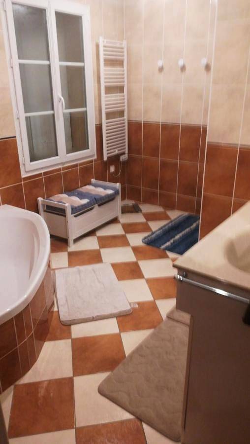 Double Room with Shared Bathroom in Marsac, Charente