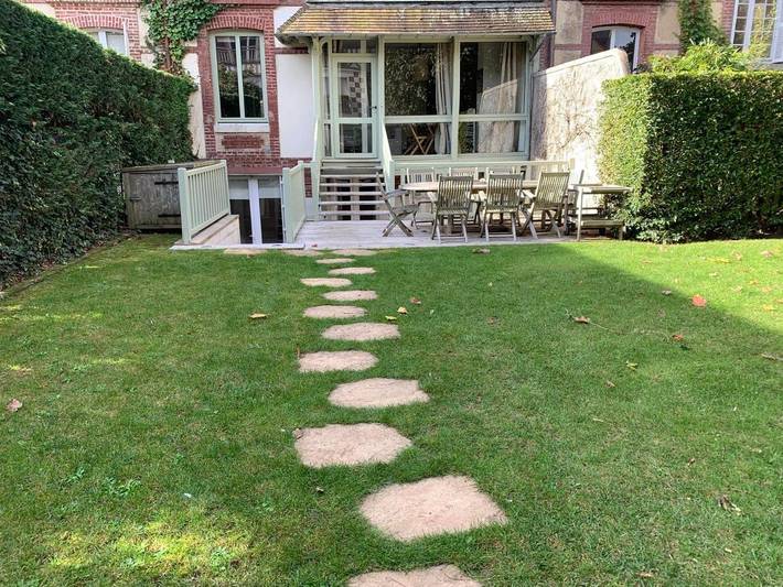 Gîte pour 6 personnes, avec jardin et terrasse dans Casino de Deauville - 2