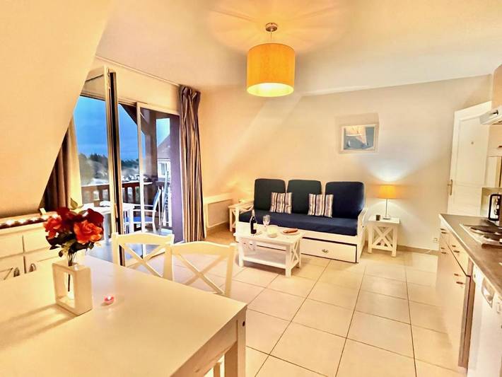 Appartement de vacances pour 4 personnes, avec piscine et jardin, animaux acceptés