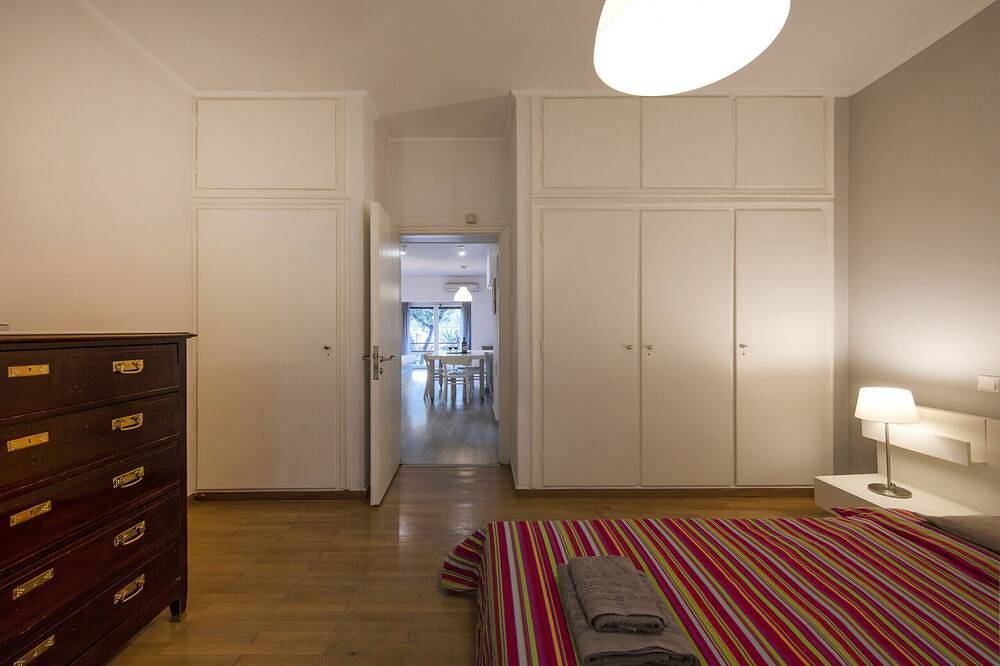 Cały apartament, Mavromataion 35 · Artistic apartment in the middle in Centralna część Aten, Ateny