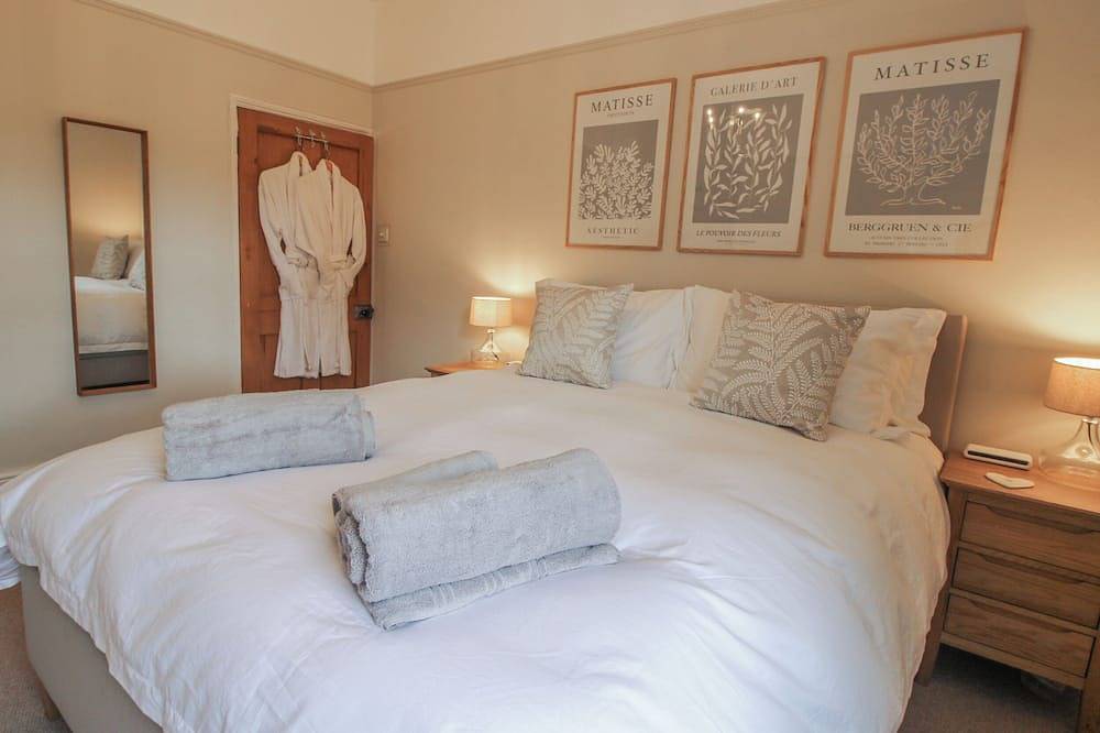Riverbank, family friendly, with a garden in Shrewsbury in Shrewsbury, Shropshire