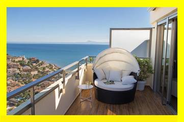 Gîte pour 4 personnes, avec piscine ainsi que vue et balcon dans Faro De Cullera