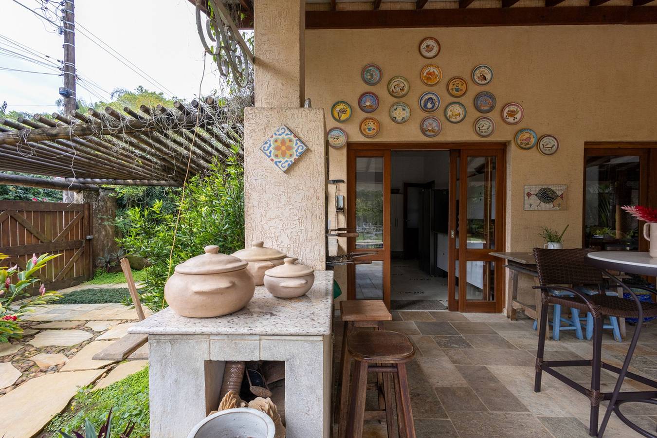 Casa Alto Padrão com 5 Suítes e Jacuzzi Privativa in São Sebastião, Região Metropolitana do Vale do Paraíba e Litoral Norte