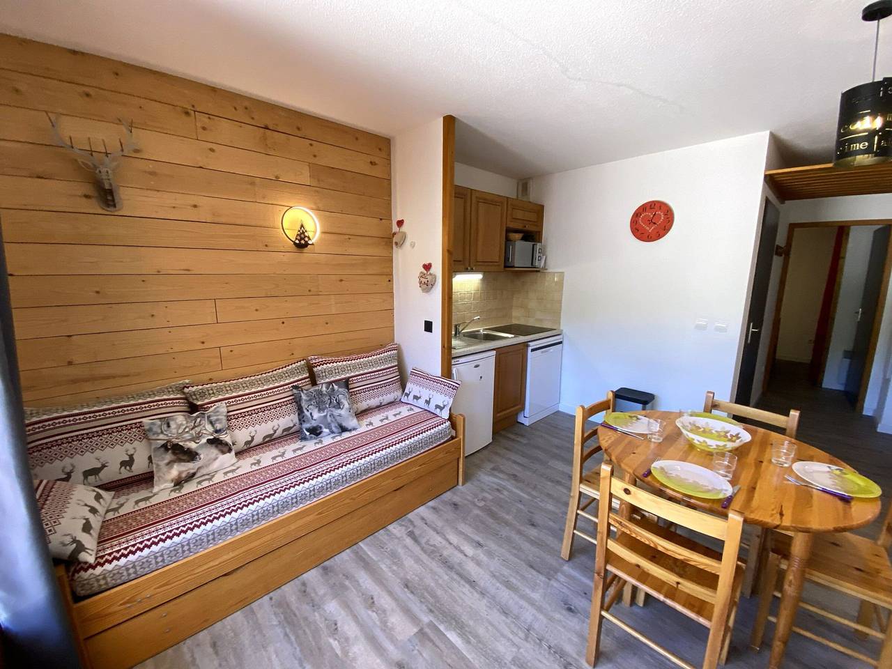 Apartamento entero, Apartamento 2 Piezas para 4 personas con Gran Terraza al sur en La Joue du Loup in La Joue du Loup, Dévoluy (comuna)
