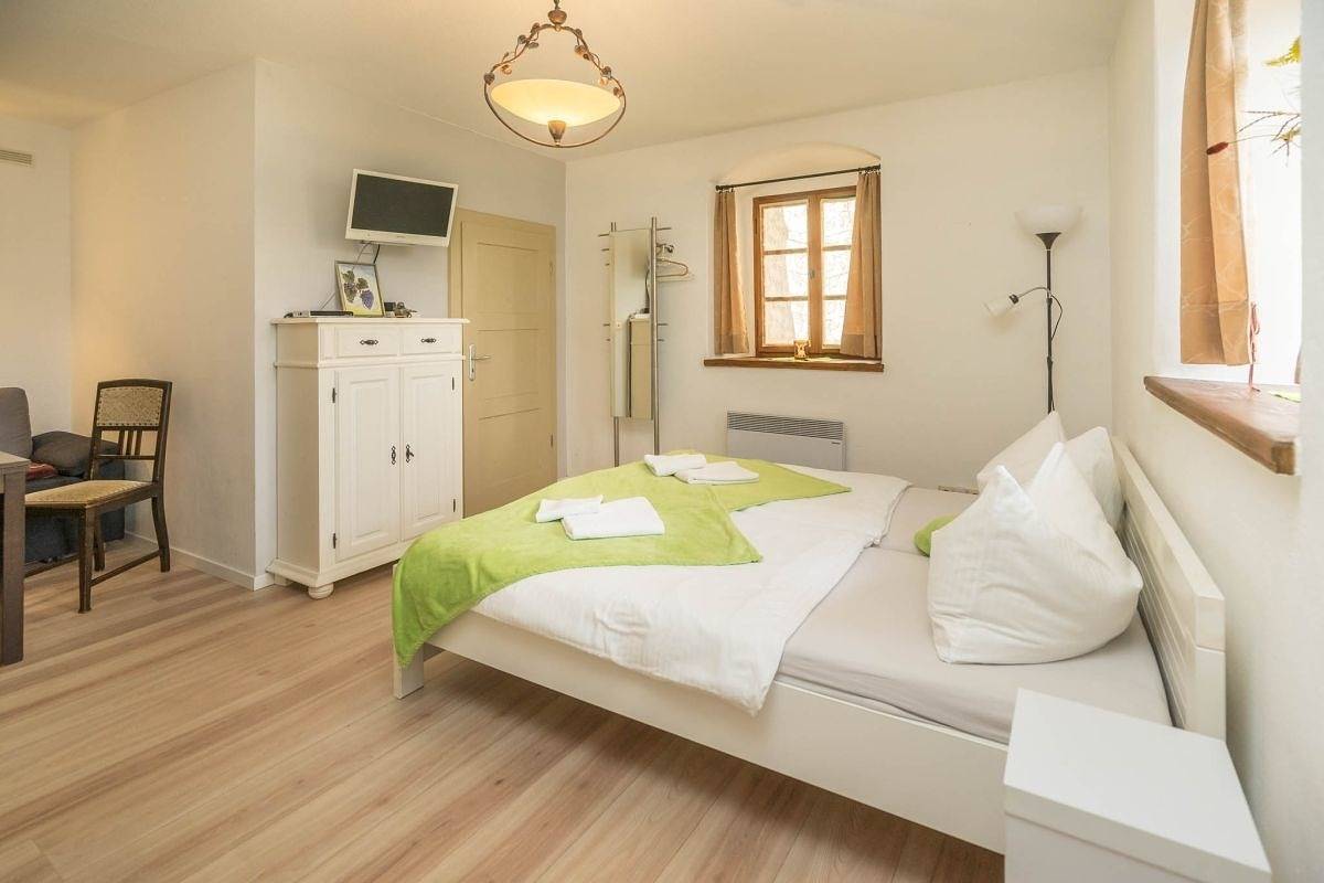 Ganze Ferienwohnung, Jägerhaus - Untere Wohnung in Freyburg (Unstrut), Saale-Unstrut