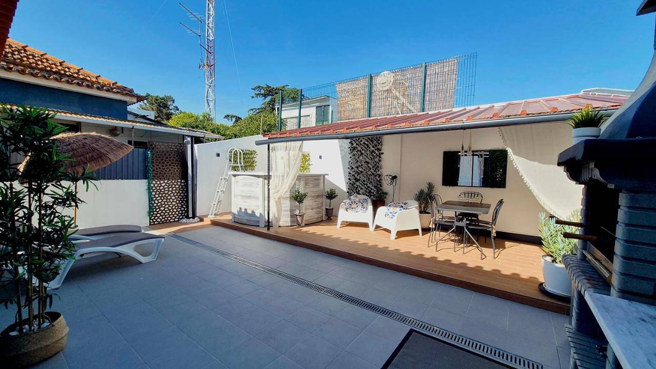 Two-Bedroom Townhouse in Palmela, Halbinsel von Setúbal