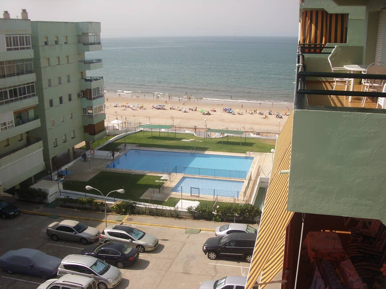 Apartamento entero, Apartamento moderno en Matalascañas con piscina compartida in Matalascañas, Almonte