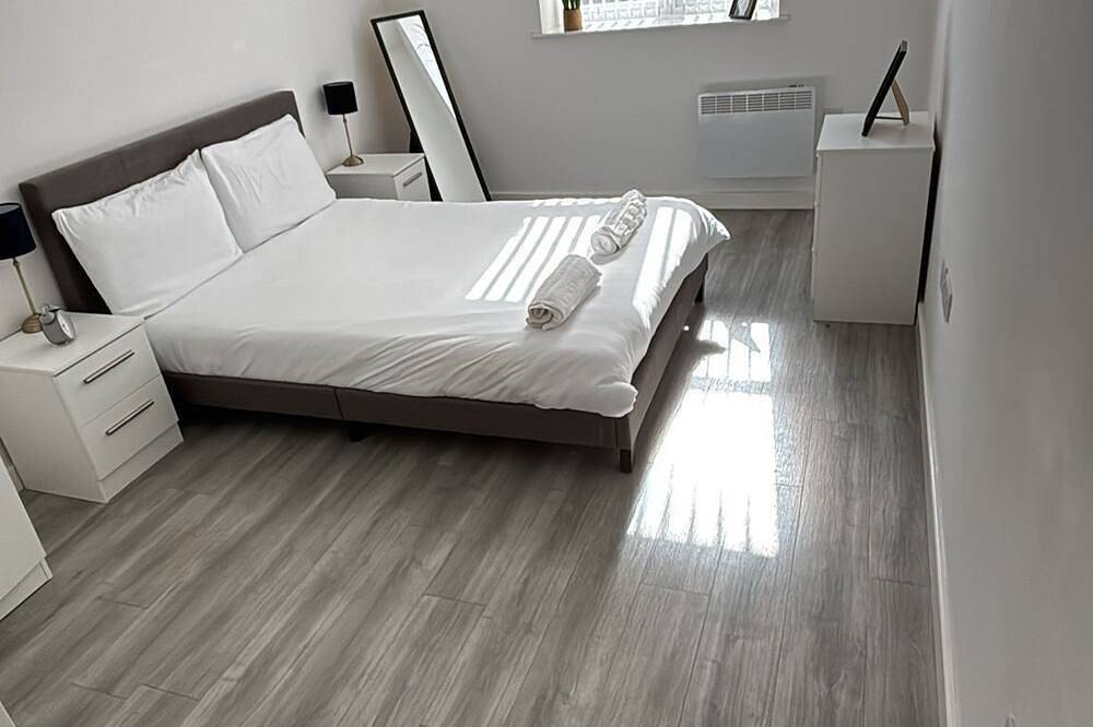 Ganze Wohnung, Apartment-Eigenes Badezimmer-2-Bed in Wigan, Greater Manchester