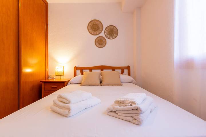 Apartamento entero, The Tower - Seaview & terrace in Santiago Bernabeu, Santa Pola
