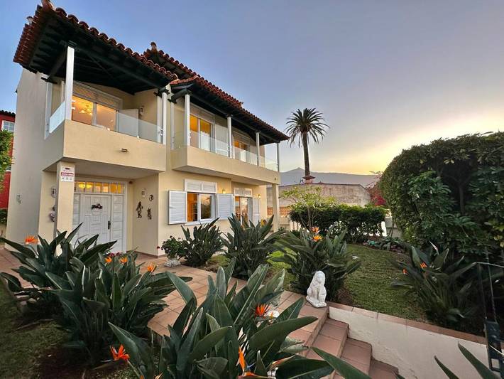 Casa de vacaciones para 8 personas, con jardín y vistas en Puerto de la Cruz