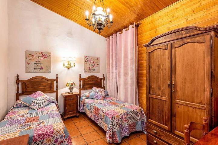 Gîte pour 8 personnes, avec jardin, animaux acceptés dans Tolosa (Alcala del Jucar) - 4