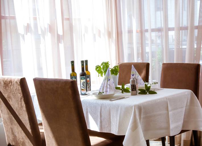 Hotel für 2 Personen, mit Balkon/Terrasse und Terrasse sowie Garten und Sauna in Riedenburg