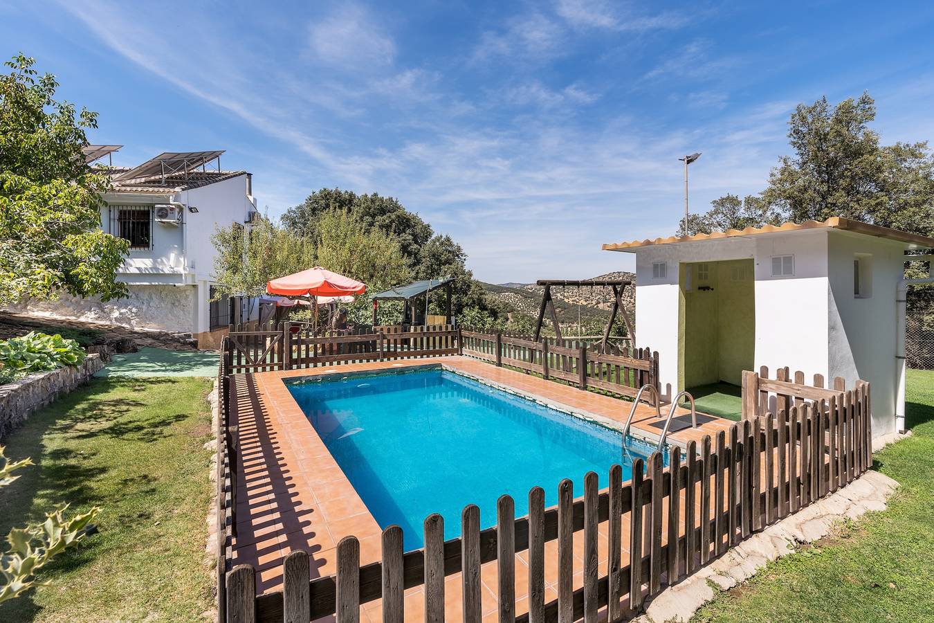 Maison de campagne "Cortijo Las Chorreras" avec vue sur les montagnes, Wi-Fi et climatisation in Íllora, Province de Grenade