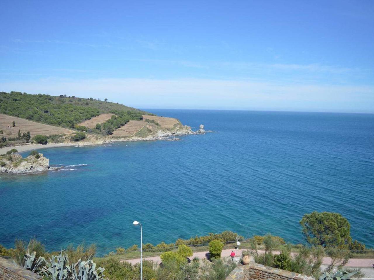 Apartamento entero, Luminoso apartamento de 2 habitaciones con vista al mar, parking y Wifi en Banyuls-sur-Mer in La Côte Vermeille, Banyuls-sur-Mer