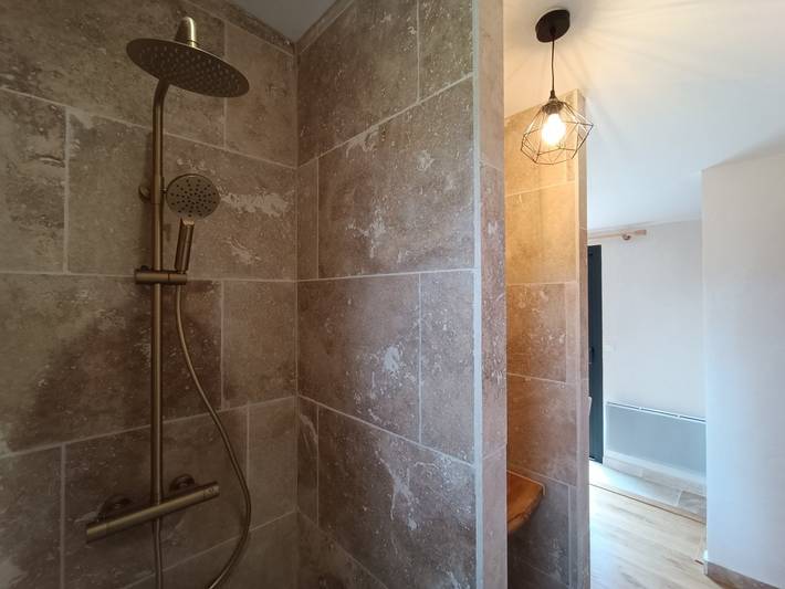 Chambre d’hôte pour 2 personnes, avec terrasse et jacuzzi dans le Lot - 4