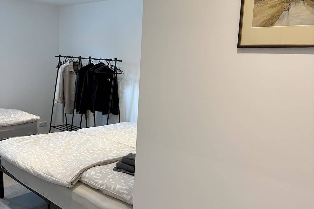 Ganze Wohnung, Stilvolle, ruhige und zentrale Ferienwohnung - 5 Min. von Bamberg entfernt in Hallstadt, Fränkisches Weinland