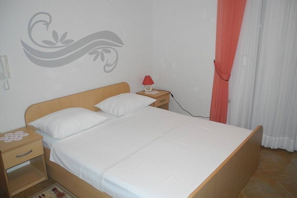 Entire apartment, Studio flat with balcony Zablaće, Šibenik As-23960-a in Sibenik, Šibenik-Knin