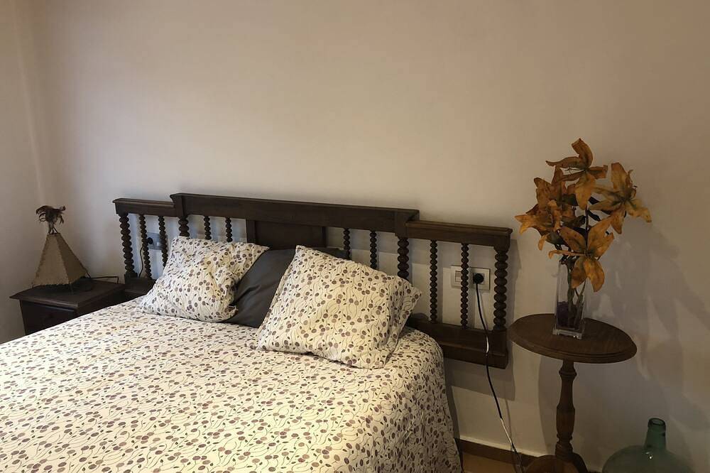 House with terrace and fireplace in the mountains of Asturias in Samartín del Rei Aurelio, Cordillera Cantábrica
