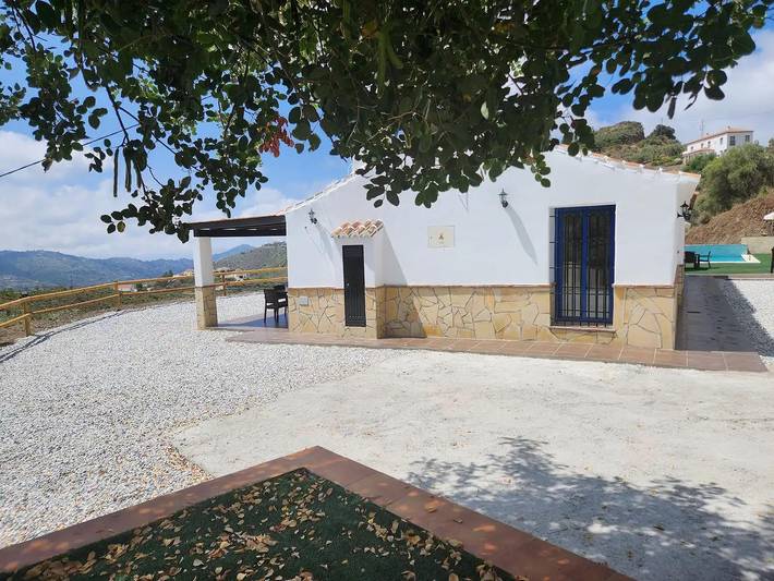 Villa Gabriel avec piscine privée in Canillas de Albaida, Cordillera Penibética
