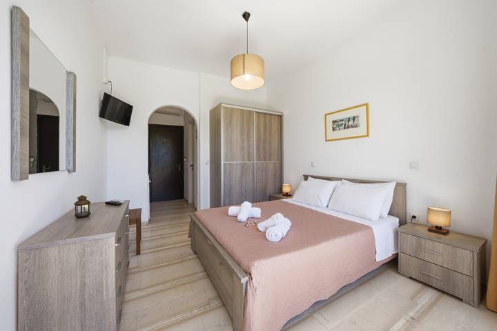 Hel studio-lejlighed, Studio Apartment 'Alexandra Studio 3' with Private Balcony & Wi-Fi in Korfu