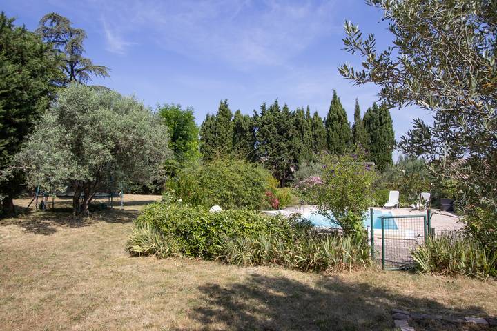 Location de vacances pour 12 personnes, avec jardin et terrasse, adapté aux familles à Rochegude - 4