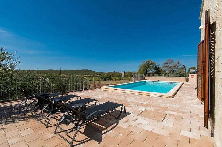 Ferienhaus für 8 Personen, mit Garten und Pool in Općina Stankovci - 2